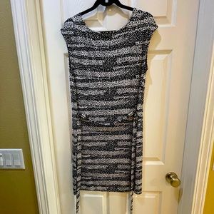 Black and white patterned dress